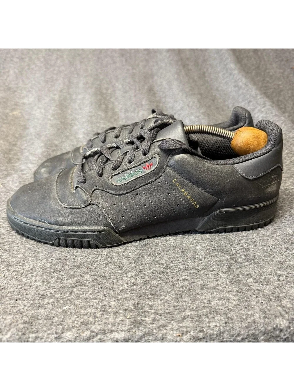 Adidas Calabasas Shoes Mens Size 10.5 Black Sneakers CG6420